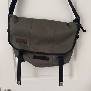 Spring Clean out! Timbuk2 red and gray messenger bag in pristine condition